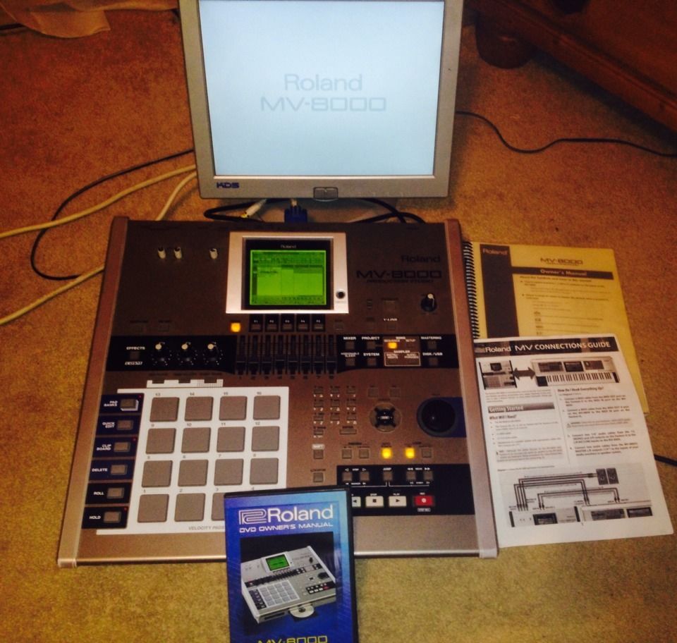 Roland MV 8000 with Monitor and how to DVD and Books$_57
